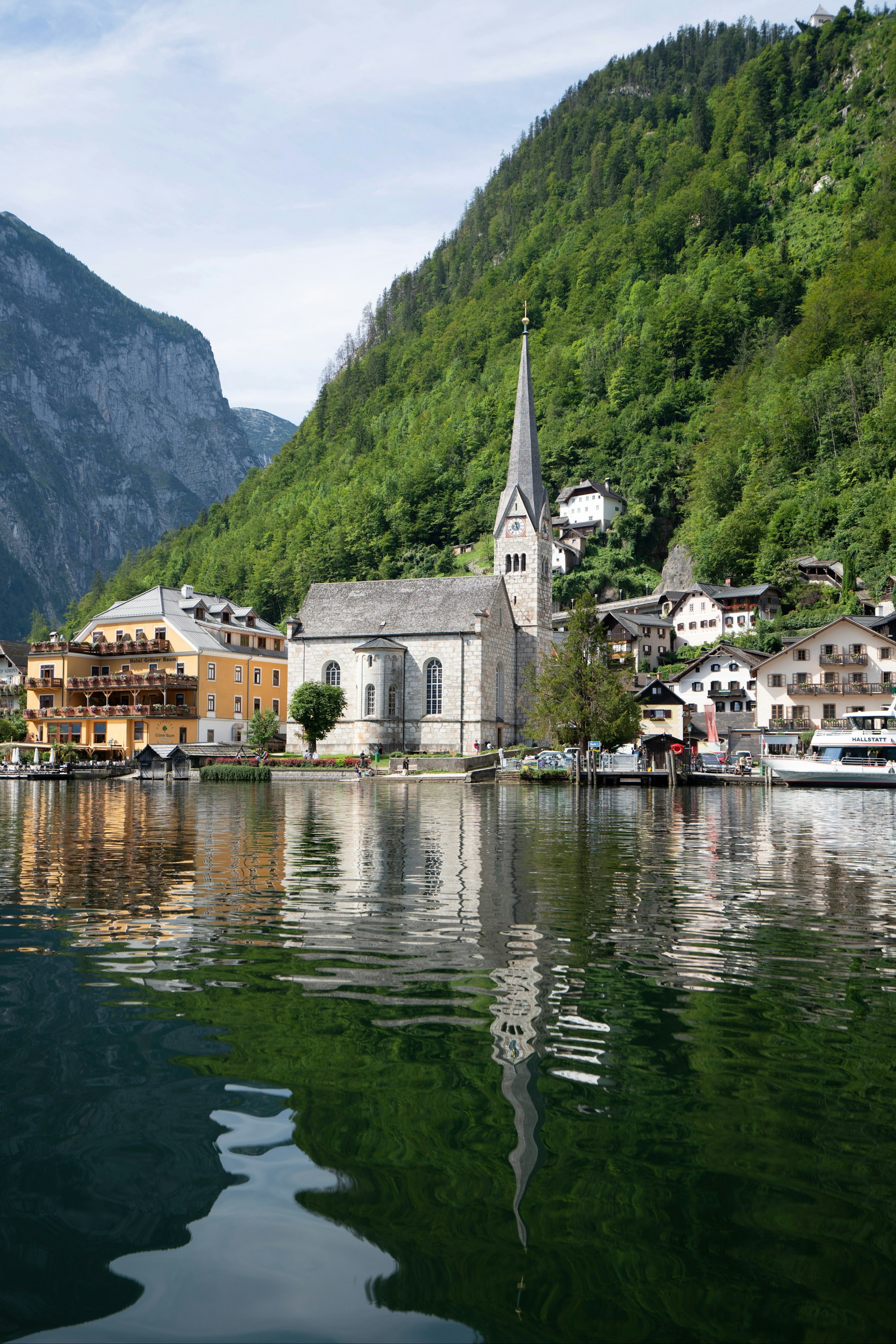 Alpine lake and picturesque mountain village in Hallstatt, Austria